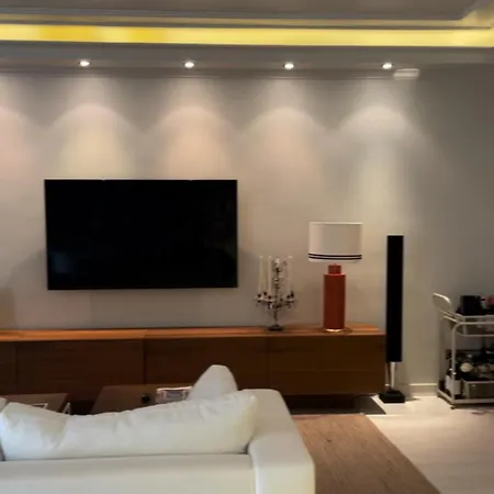 Apartment Three Bedroom Puerto Banus